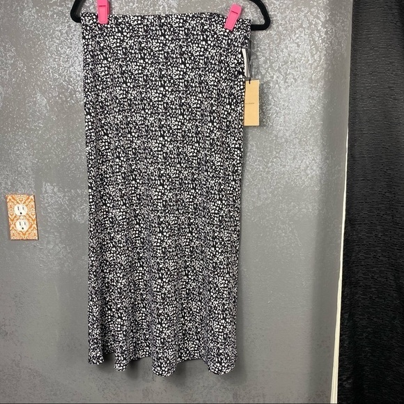 Halogen Bias Cut Midi Skirt. Black and White Leopard Dot. Flowy. Animal print - Picture 3 of 8